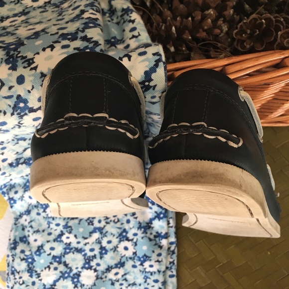 Bass leather boat shoes size 7.5 Navy - Picture 5 of 7